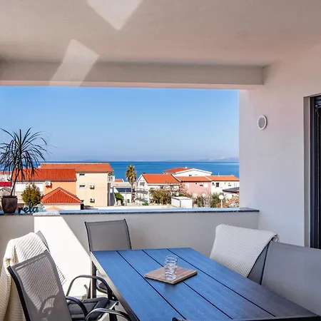 Lacic Apartamento Vir