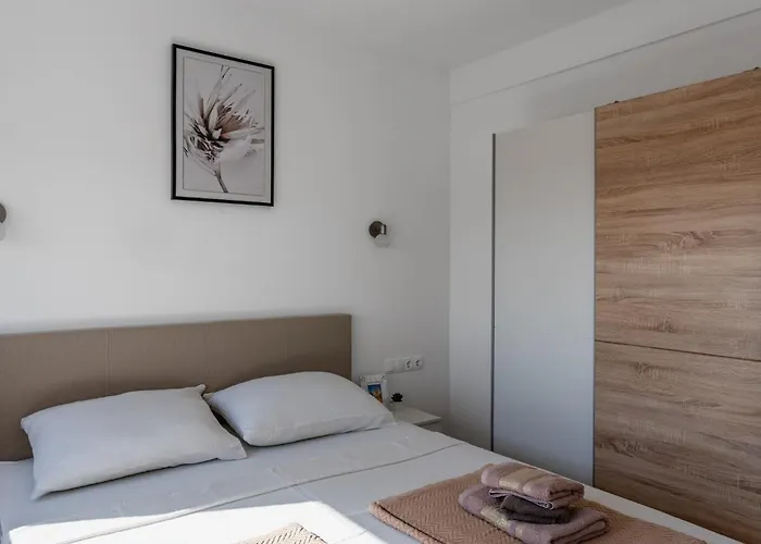 Lacic Apartamento Vir