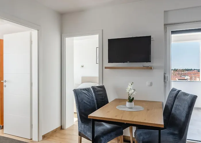 Lacic Apartamento Vir