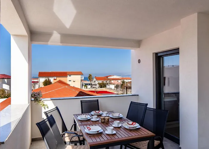 Lacic Apartamento Vir