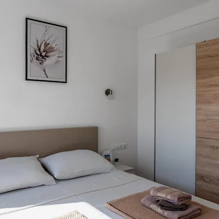 Lacic דירה ויר