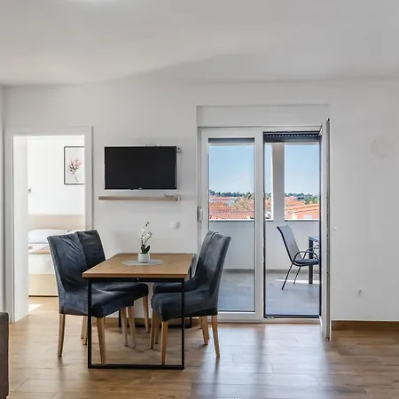 דירה Lacic ויר